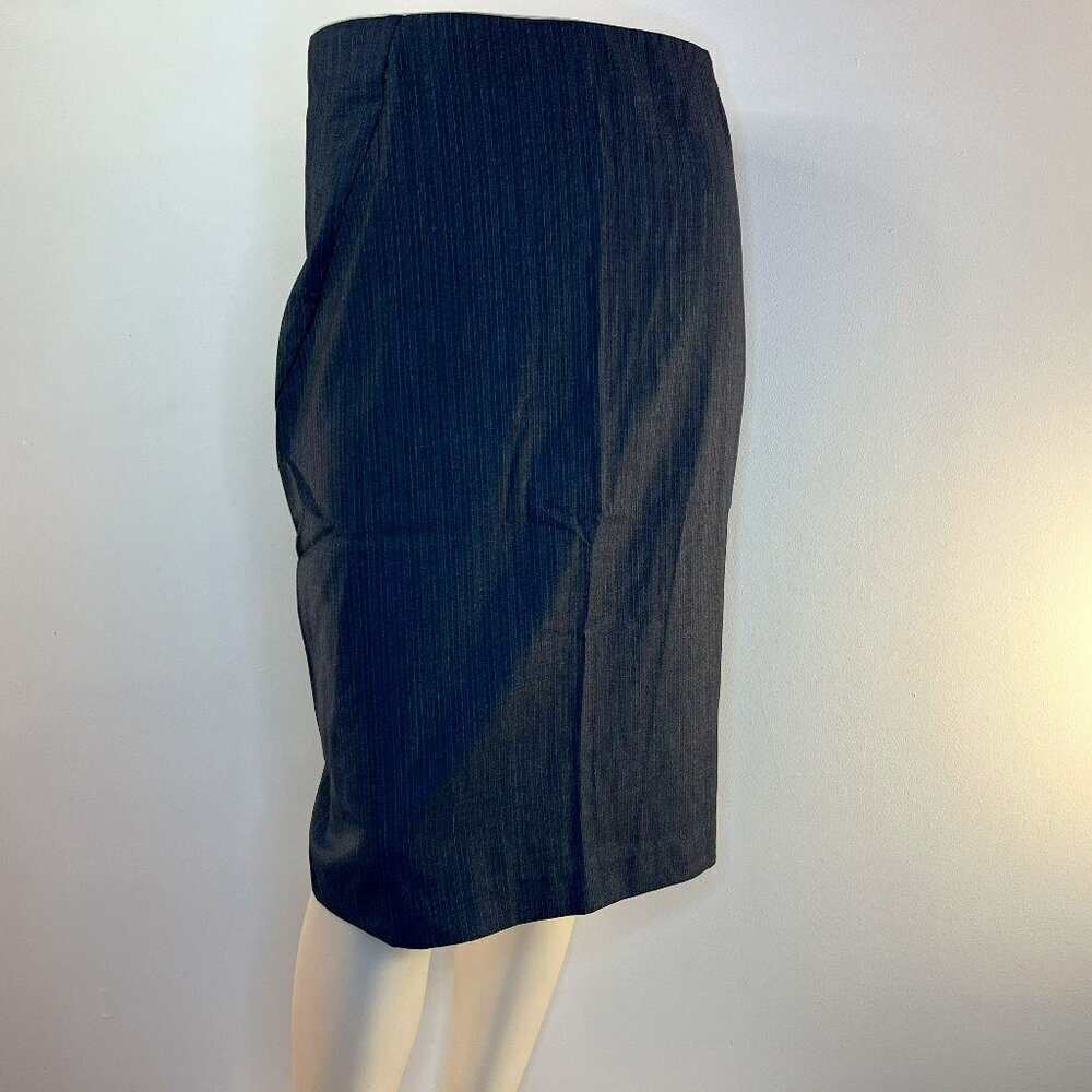 NEW YORK & COMPANY Women's Blue/Gray Stripe Pencil Skirt - Size 8 - NWT